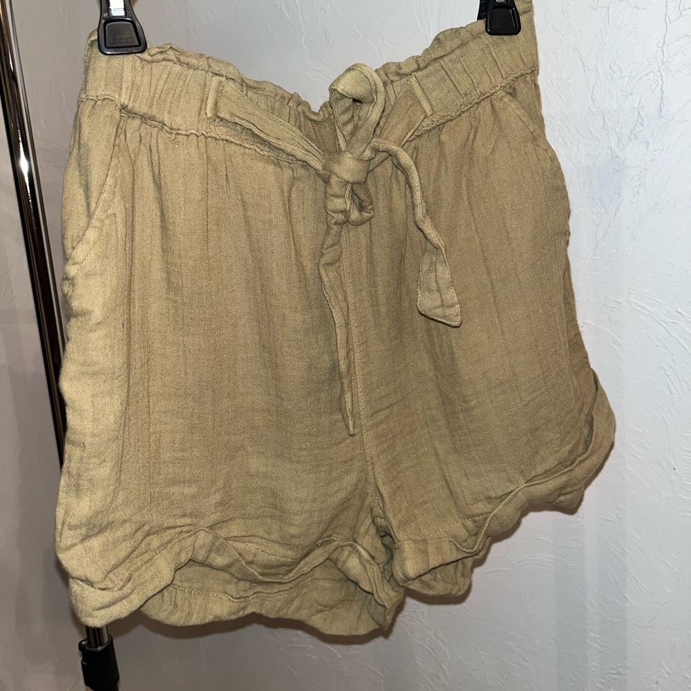 High rise paper bag shorts